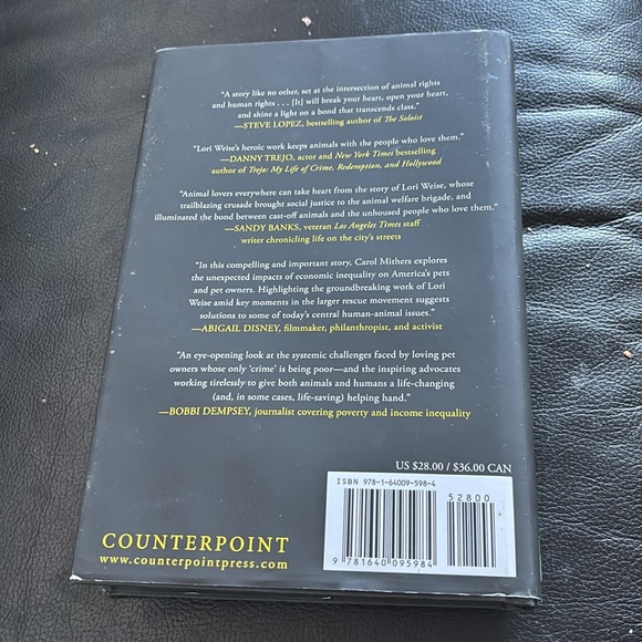 BOOK ABOUT DOGS - Picture 2 of 11